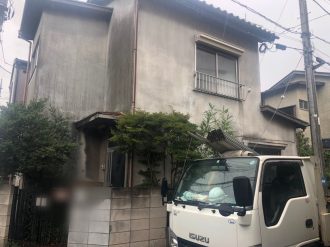 草加市西町の解体工事を行いました。